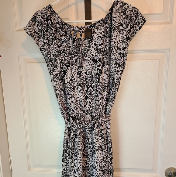 (344) Laura Conrad (LC) Woman's Cut Sleeve, back tie, Summer Dress / Belt,  (L) - Picture 12 of 16